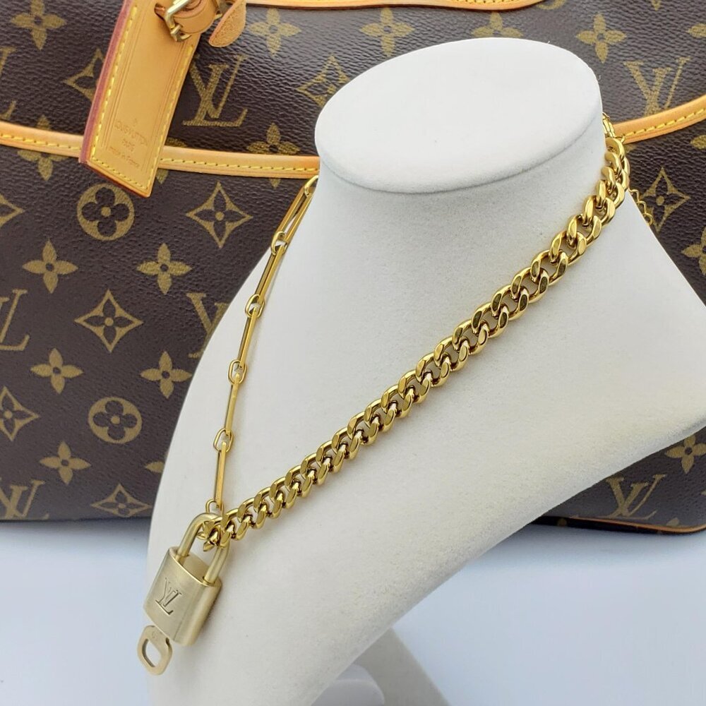 Authentic Louis Vuitton Padlock w/Unbranded Stainless Steel Gold Plated Chain - Picture 4 of 10